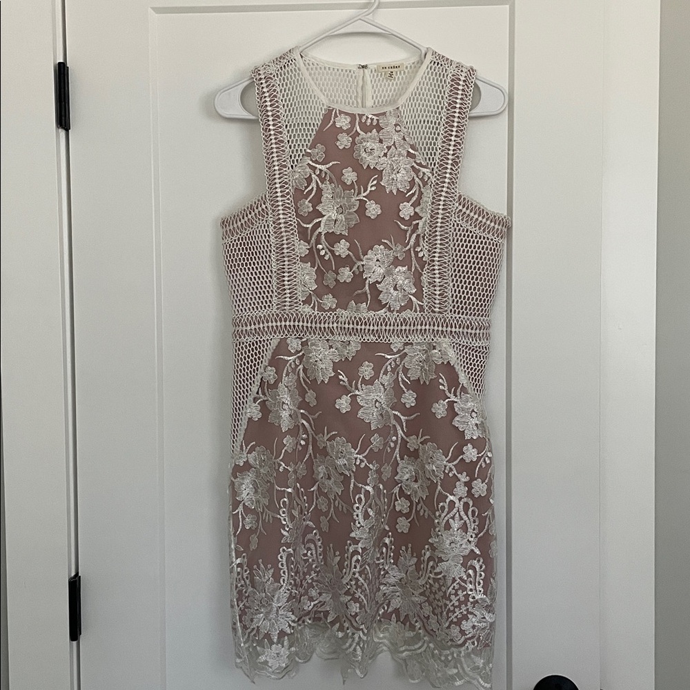 En Creme Lace Overlay Dress in Cream and Pink